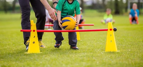 世界杯洲际附加赛抽签：新喀里多尼亚vs牙买加，玻利维亚vs苏里南